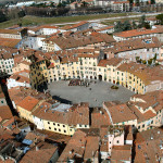 Lucca-Piazza-Anfiteatro