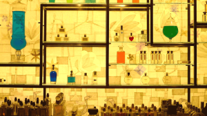 perfume-display