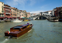 Venice: La Serenissima Rialto Bridge Grand Canal