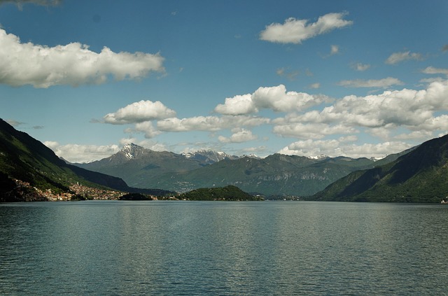 como, schönwetter sky, mountains and lake