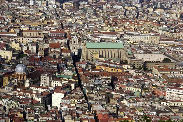 spaccanapoli, naples, historical centre