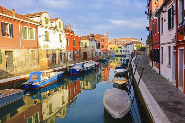 murano, venice, painted house