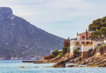 Prepping Your Italian Villa For The Summer tom-parandyk-RGh6TFBpgRM-unsplash