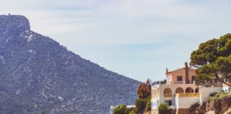 tom-parandyk-RGh6TFBpgRM-unsplash