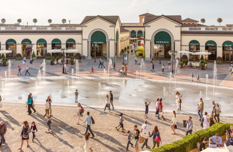 Shopping Outlets and Big Shopping Malls in Italy