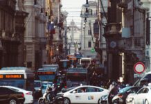Driving in Italy: A Complete Guide to Italian Roads, Drivers, Traffic, and Survival Tips